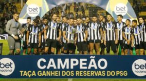 Eliminação do Botafogo no Mundial de Clubes rendeu memes na internet - Crédito: 