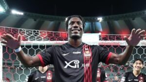 Jogador assinou com o Athletic  - Crédito: 